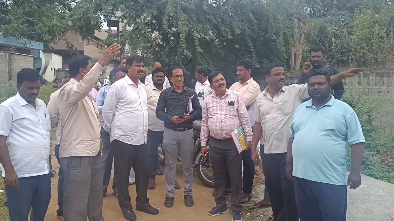 ಕ್ಷೇತ್ರದ ವಿವಿದ ವಾರ್ಡ್ ಗಳ ಸಮಸ್ಯೆಗಳನ್ನು ಆಲಿಸಿದ ಶಾಸಕ ಎಂ.ಆರ್ ಮಂಜುನಾಥ್..