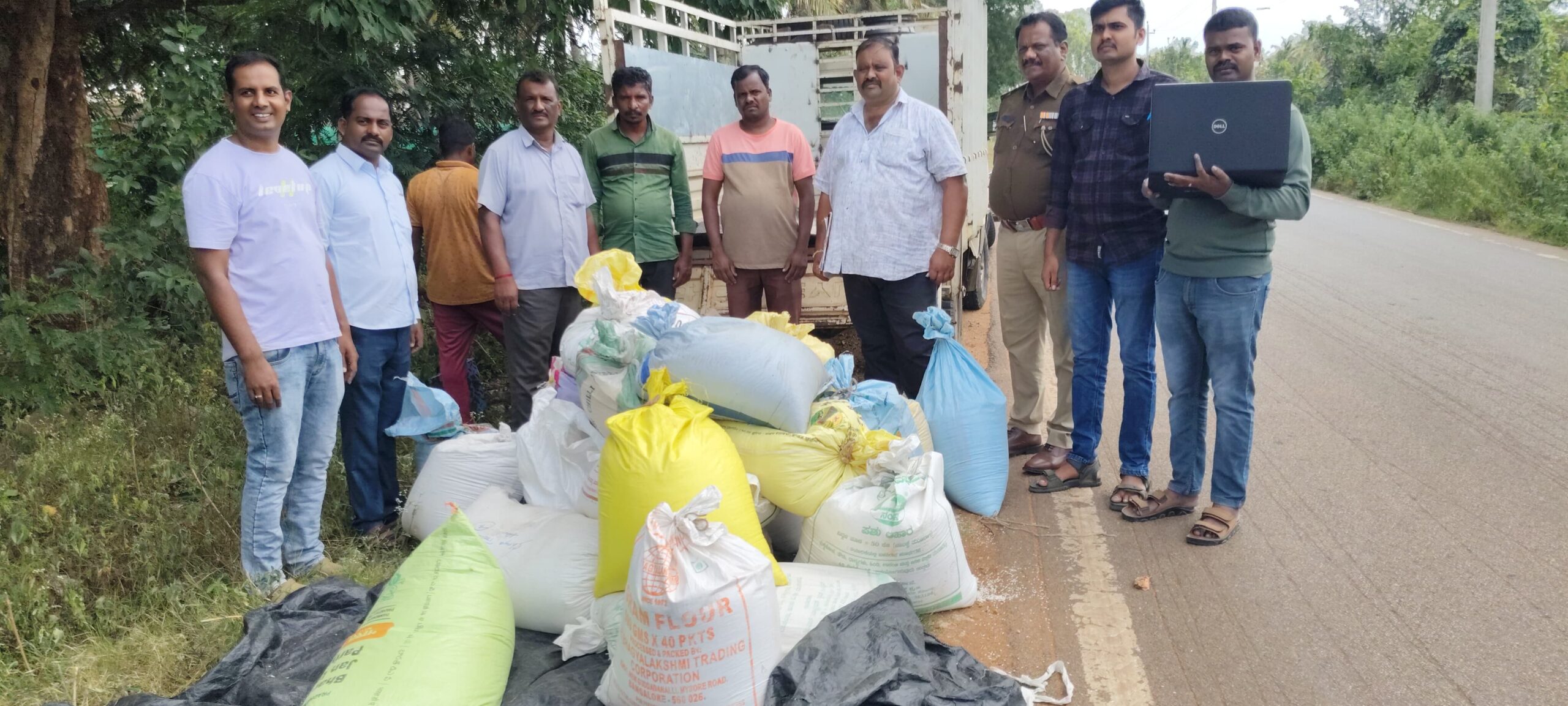 ಪಡಿತರ ಅಕ್ಕಿ ಅಕ್ರಮ ಸಾಗಾಟ : ಇಬ್ಬರ ಆರೋಪಿಗಳ ಬಂಧನ…!