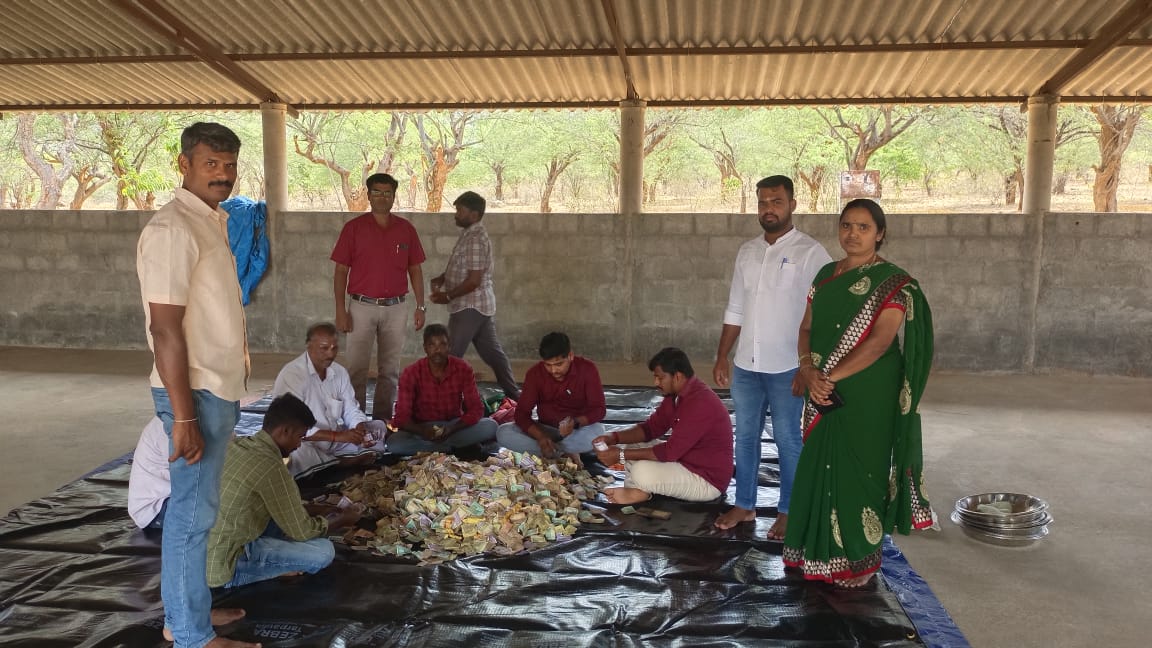 ಸುಳ್ವಾಡಿ ಕಿಚ್ಚುಗುತ್ತಿ ಮಾರಮ್ಮನ ದೇವಸ್ಥಾನದ ಹುಂಡಿ ಎಣಿಕೆ…!